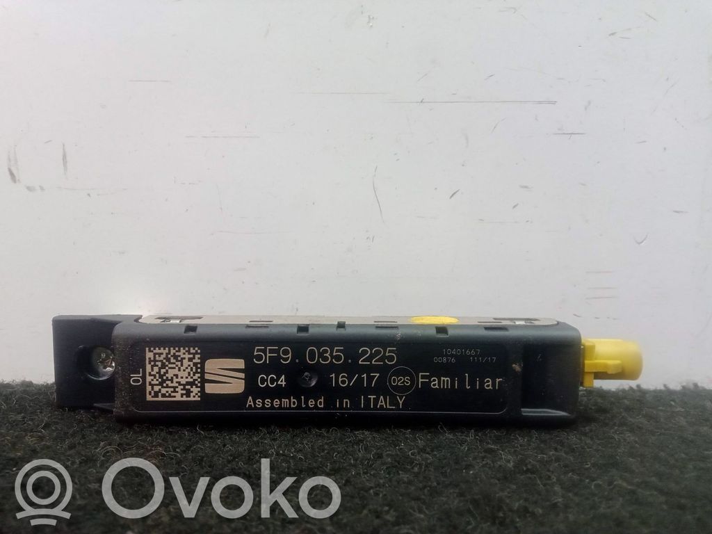Muut ohjainlaitteet/moduulit   5F9035225A