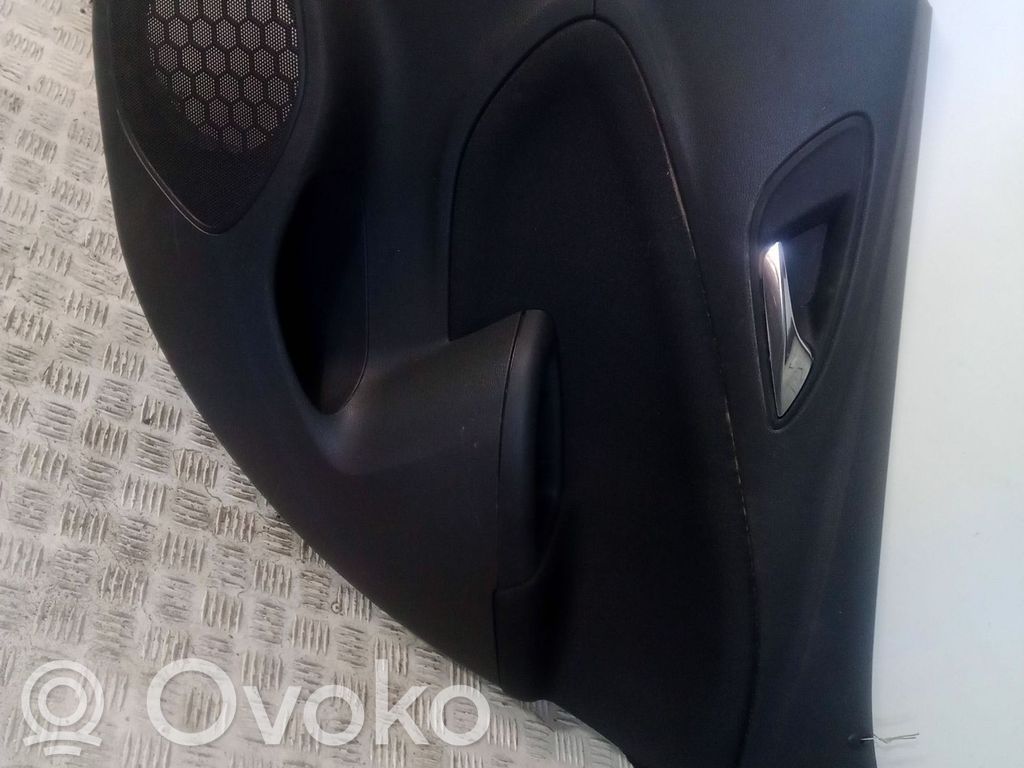 Opel Astra K Moldura del tarjetero de la puerta trasera 