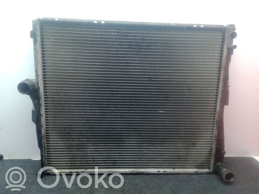 Aušinimo skysčio radiatorius   3403470A3403551G