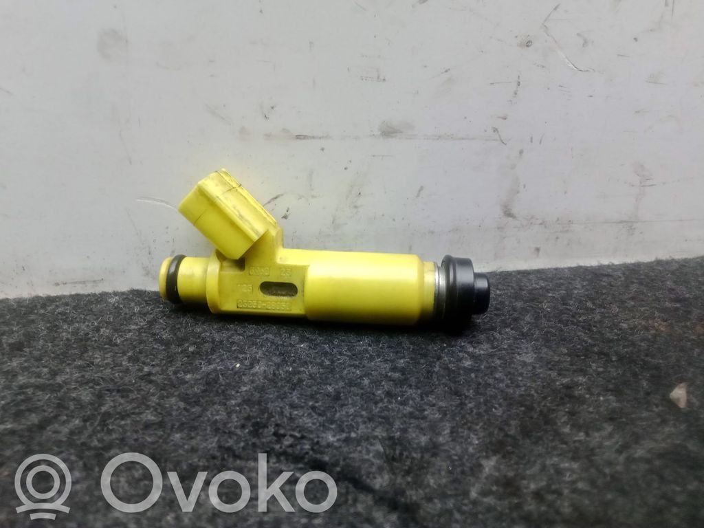 Toyota Avensis T220 Injector combustibil