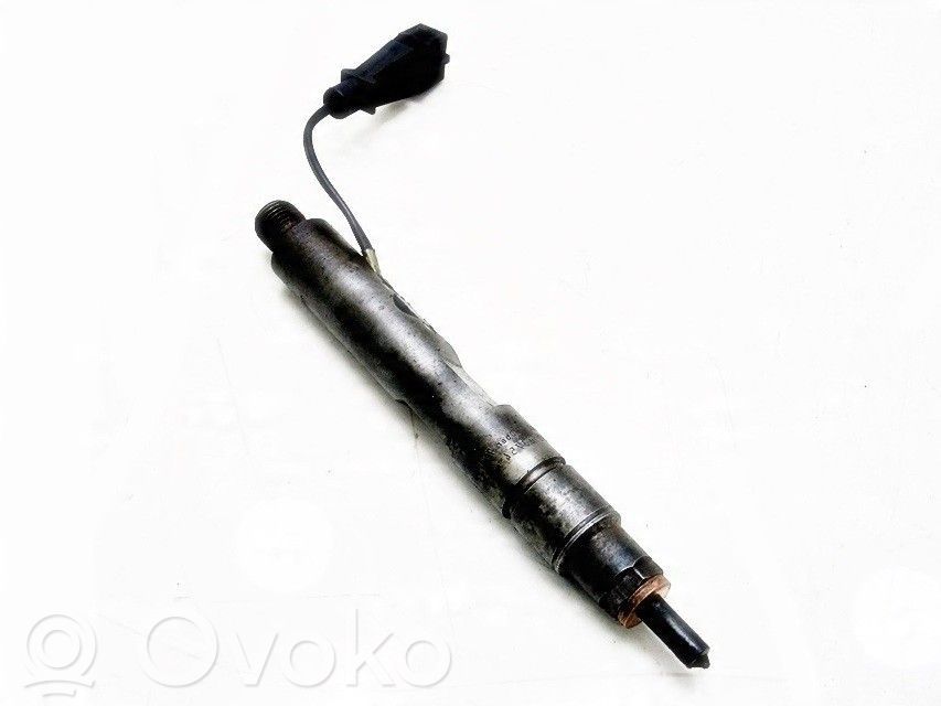 Fuel injector   PILOTADO