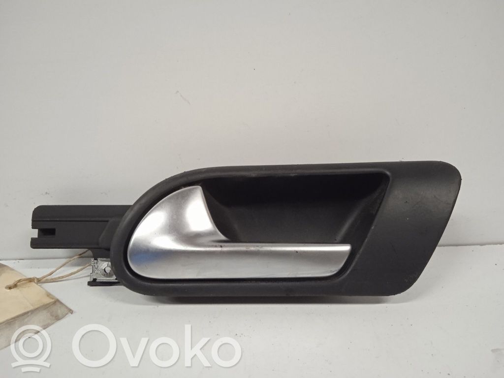 Mâner interior ușă spate   1K5837113
