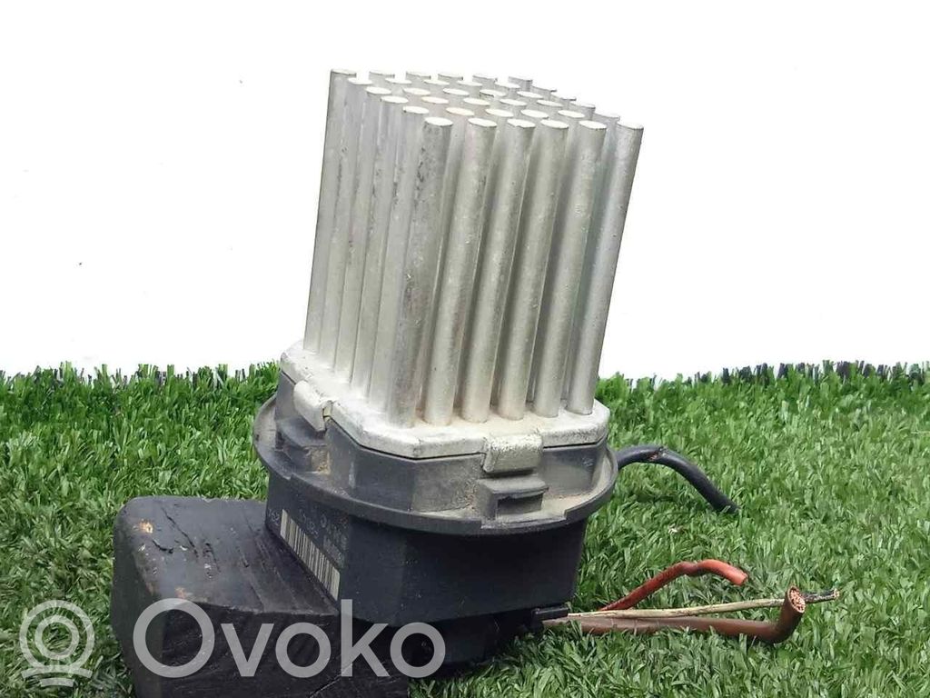 Rezystor / Opornik dmuchawy nawiewu   5HL00894130F8045,4PINES