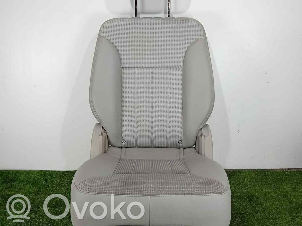 Mercedes-Benz R W251 Takaistuin 