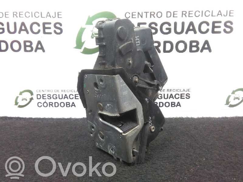 Aizmugurē slēdzene   9800