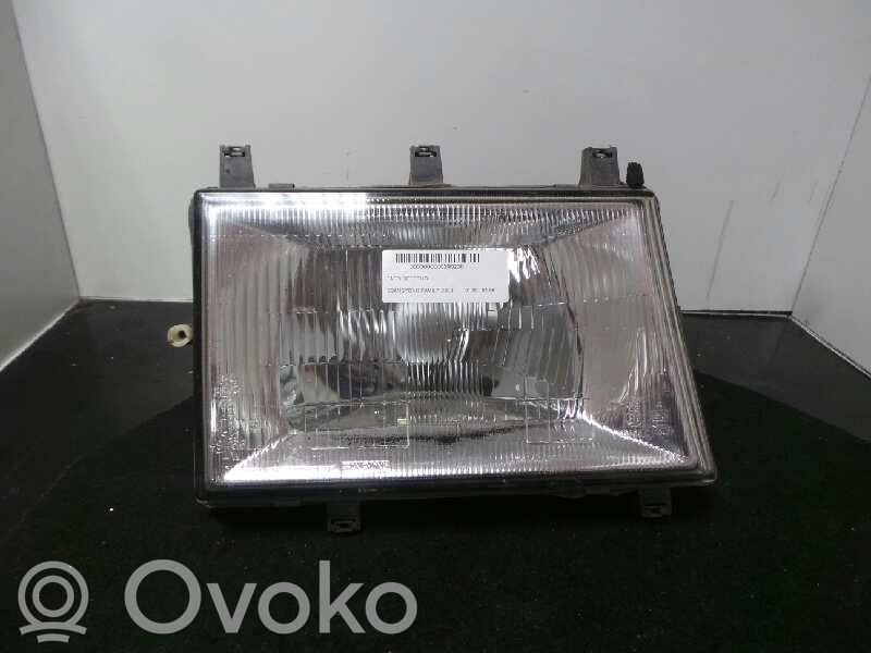 Headlight/headlamp   SSANGYONGFAMILY
