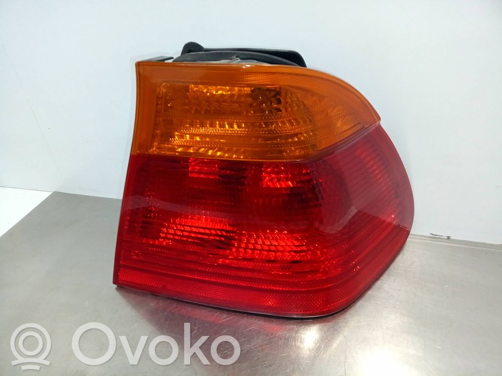 BMW 3 E46 Aizmugurējais lukturis virsbūvē 