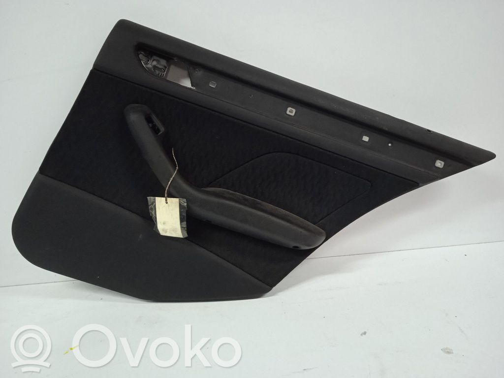 Moldura del tarjetero de la puerta trasera   708672038
