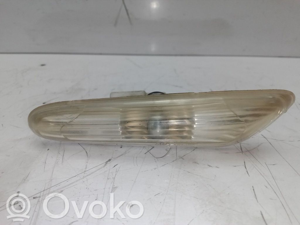 Luz de freno adicional/tercera   63136932997