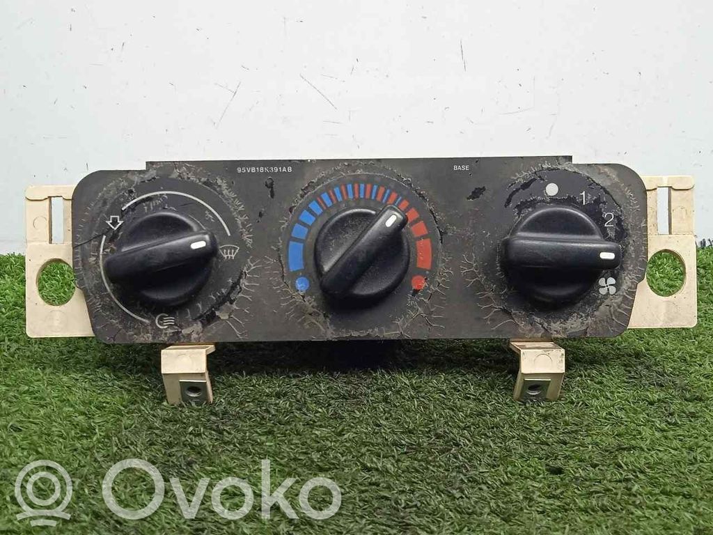 Air conditioner control unit module   95VW18D451A