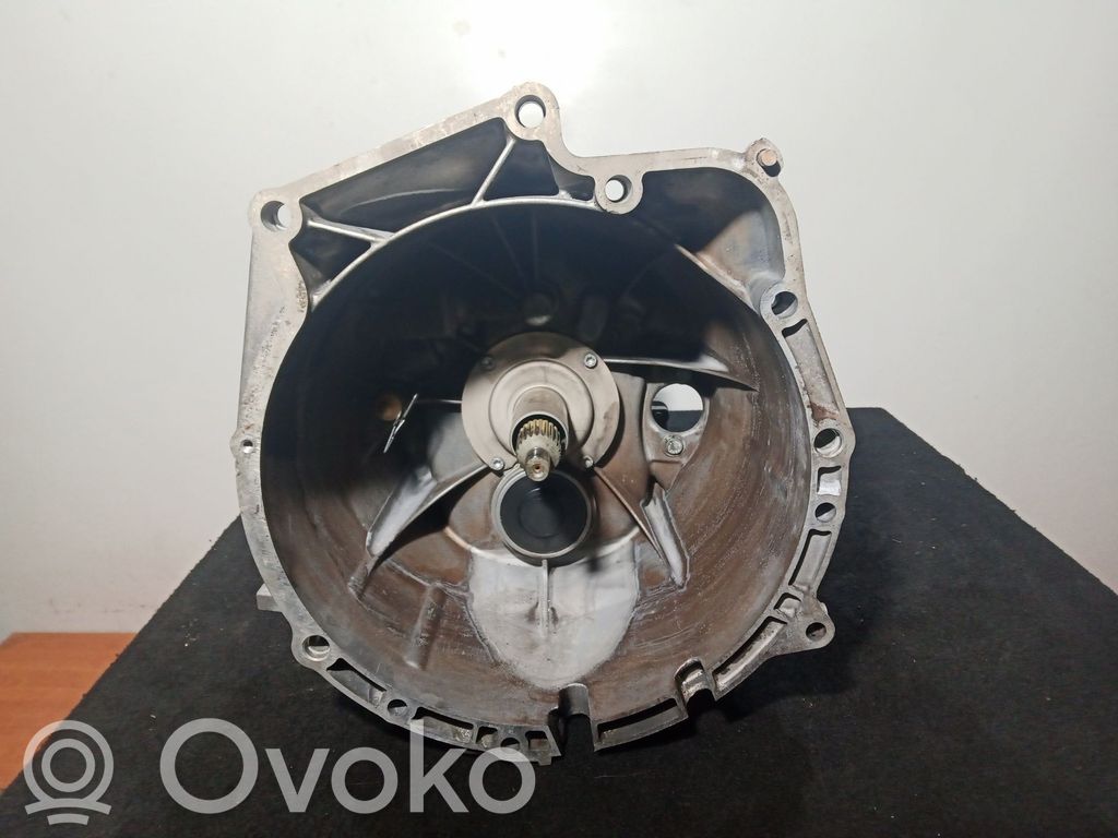Mechaninė 5 pavarų dėžė   HED,5VELOCIDADES