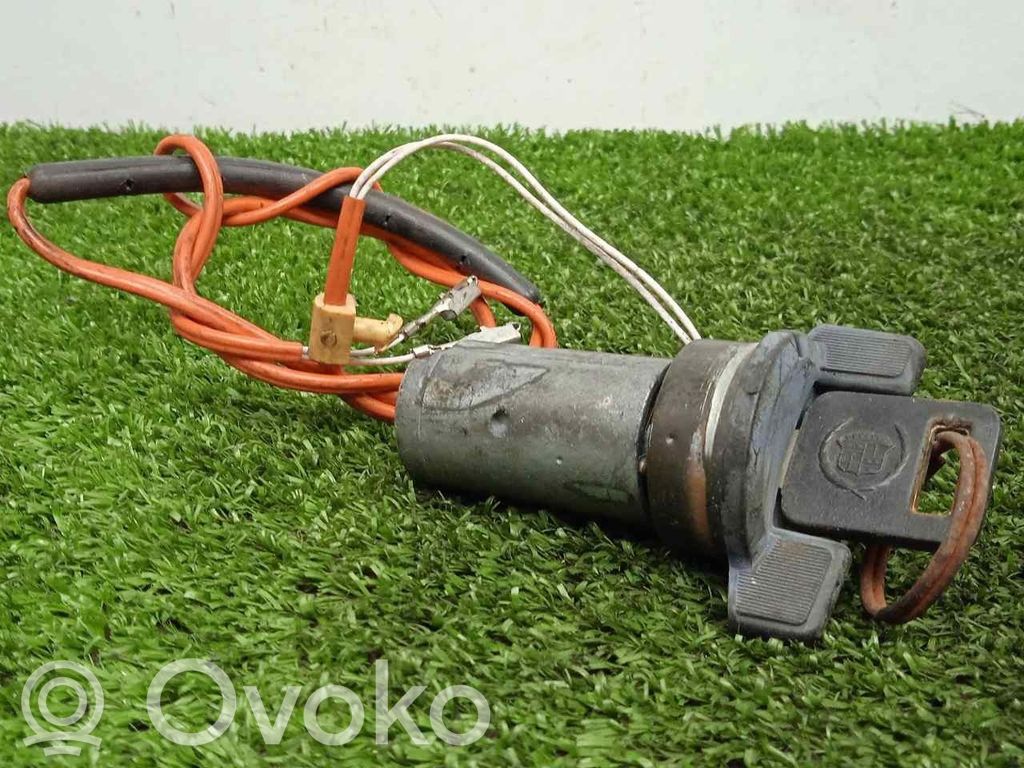 Užvedimo spynelė   SINREFERENCIA,SOLOBOMBIN