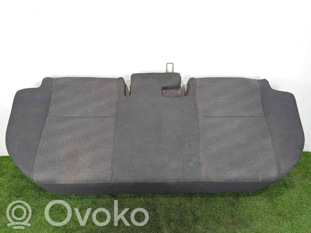 Toyota Auris E180 Rear seat 