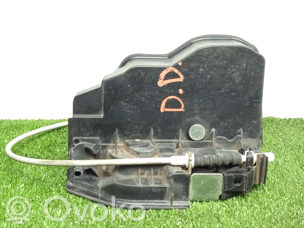 Priekšpusē slēdzene   A053702,ELECTRICA4PINES