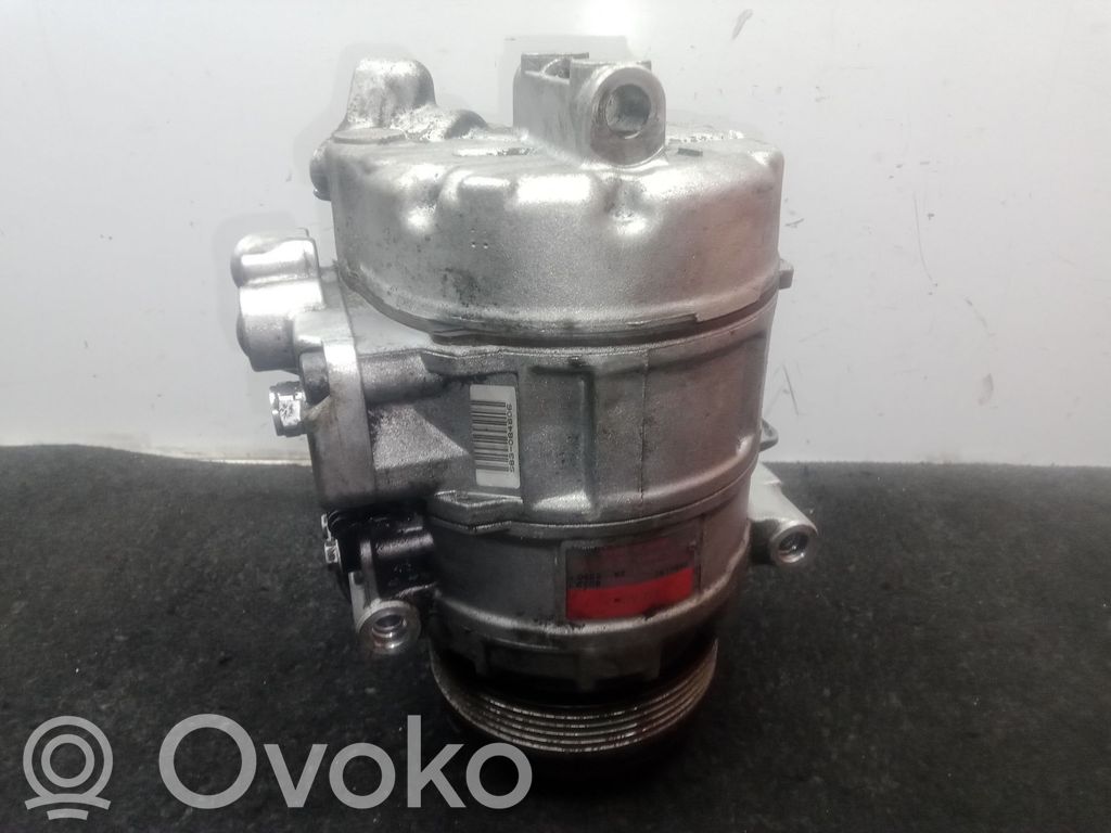 BMW 5 E39 Air conditioning (A/C) compressor (pump) 