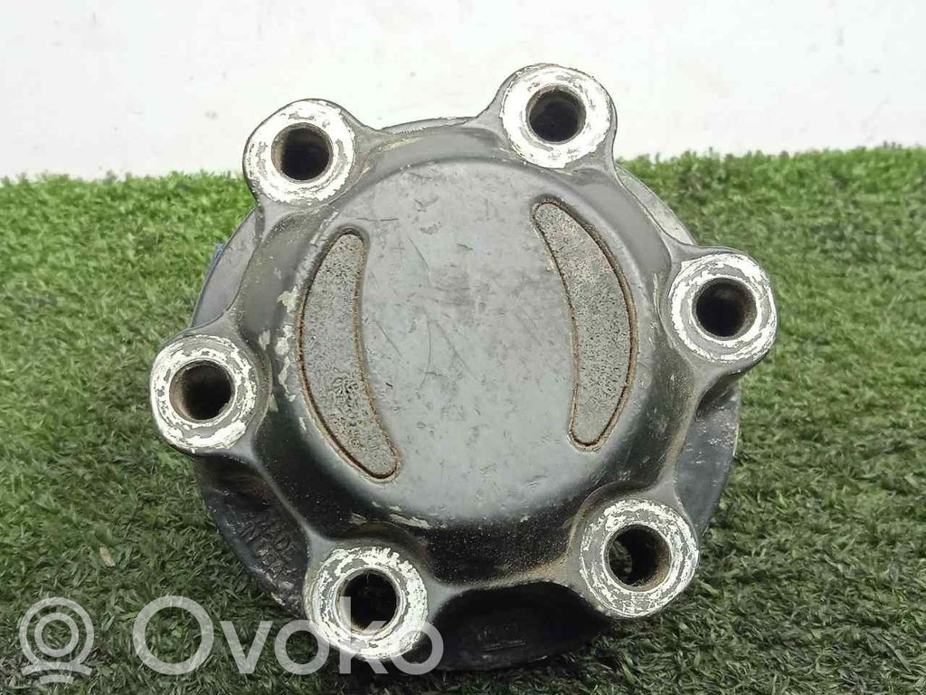 KIA Sportage Cubo de rueda delantera 