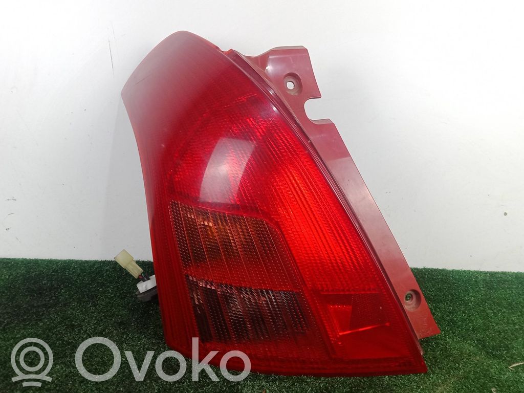 Suzuki Swift I Luci posteriori 