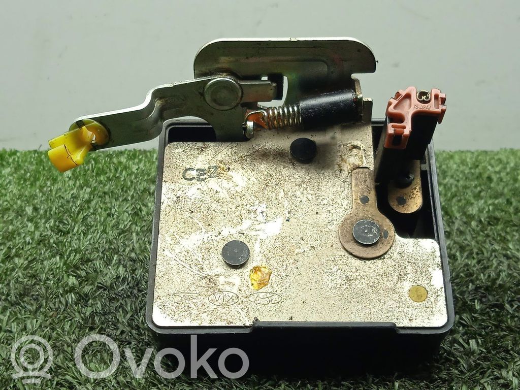 Tailgate lock latch   2PINES