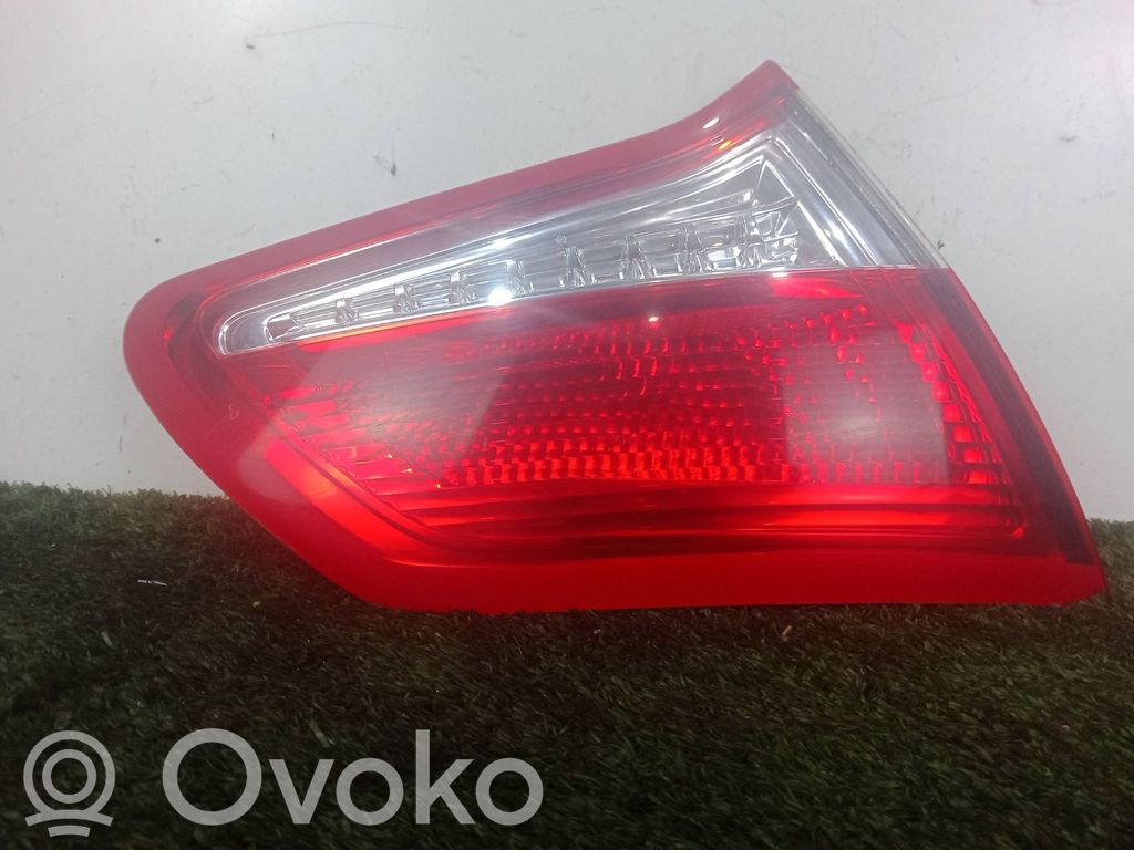 Citroen C4 II Headlight/headlamp bulb 
