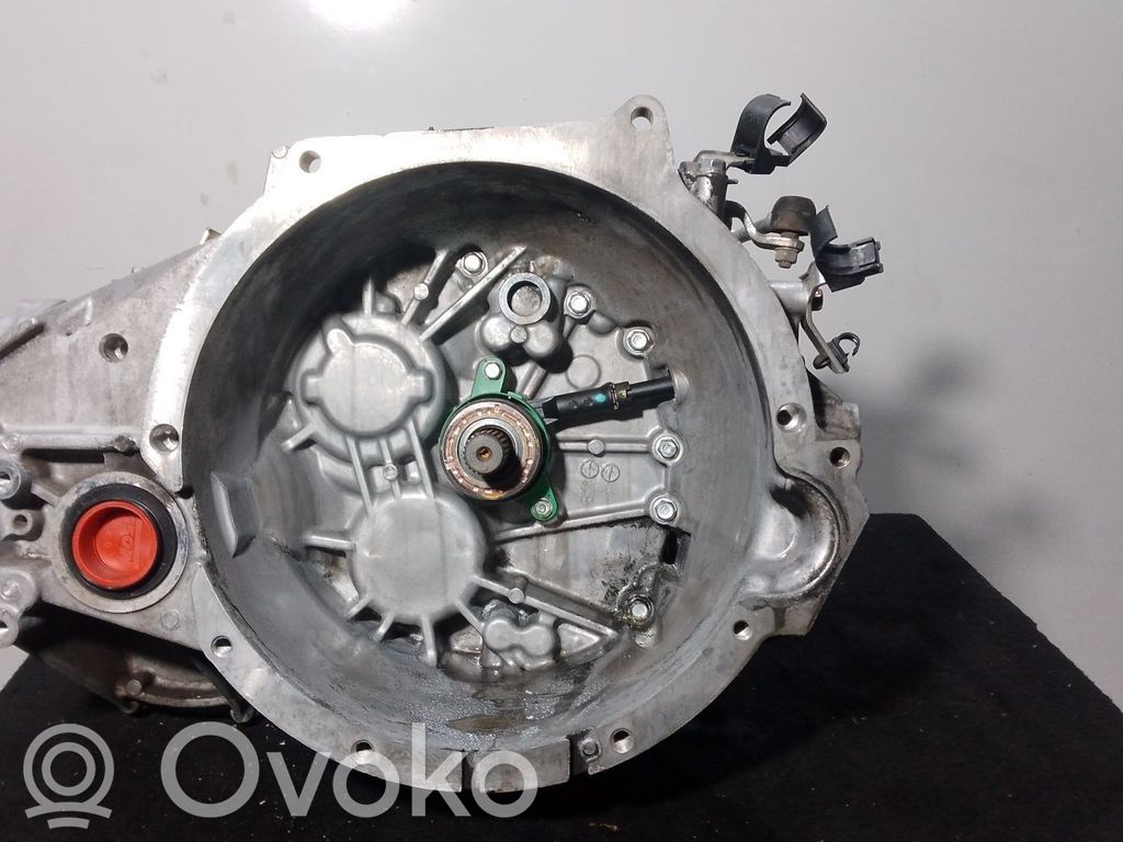 5 Gang Schaltgetriebe   2500A294,6VELOCIDADES