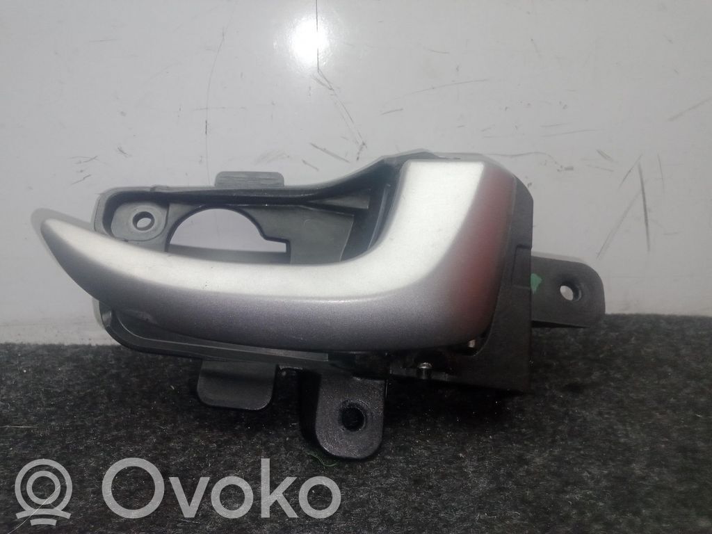 Manecilla interna puerta trasera   82623GD000
