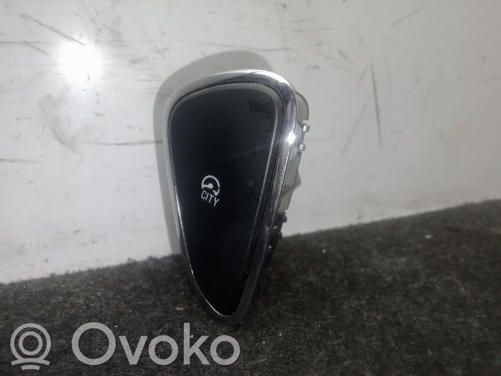 Opel Corsa E Interrupteur / bouton multifonctionnel