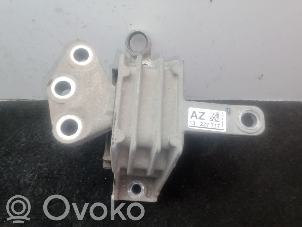 Opel Insignia A Suport tampon motor 
