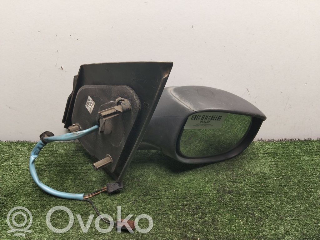 Spogulis (elektriski vadāms)   SINREFERENCIA,7PINESELECTRICO,NEGRO