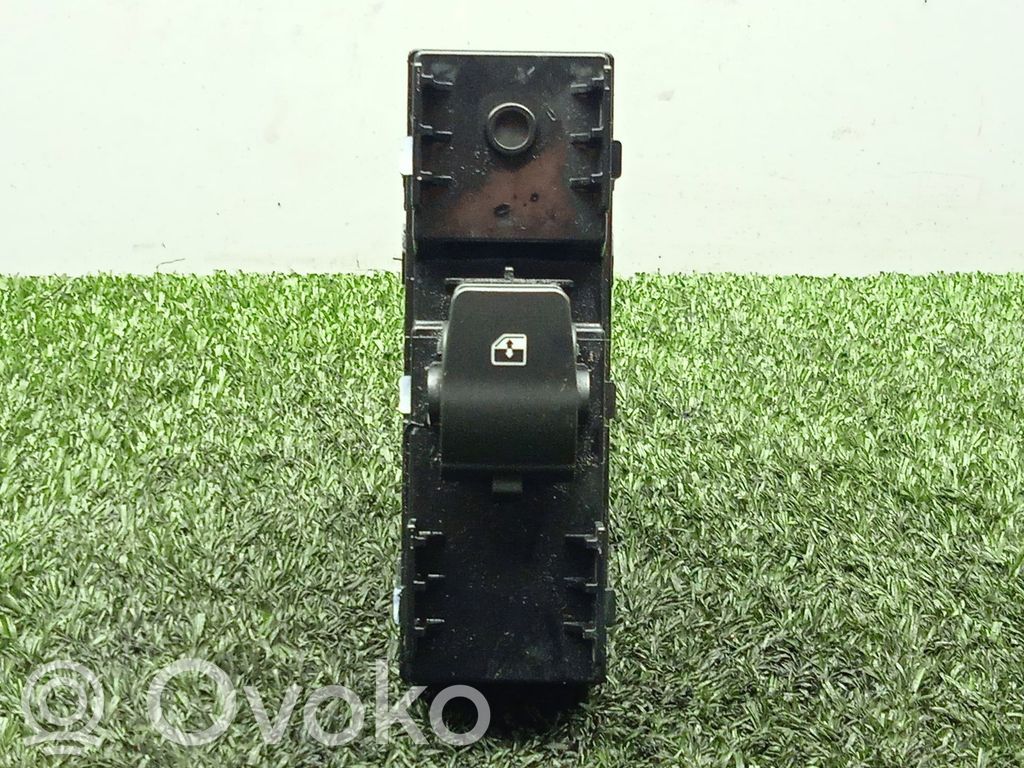 Electric window control switch   93581G3010,1CONECTOR