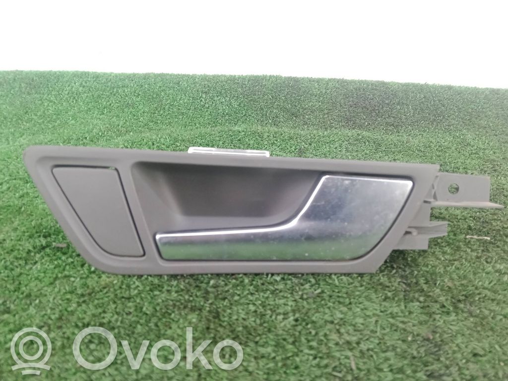 Manecilla interna puerta trasera   8R0839020,CROMADA