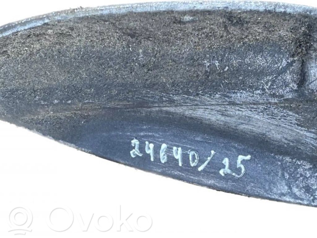 BMW 5 E60 E61 Engine mounting bracket 