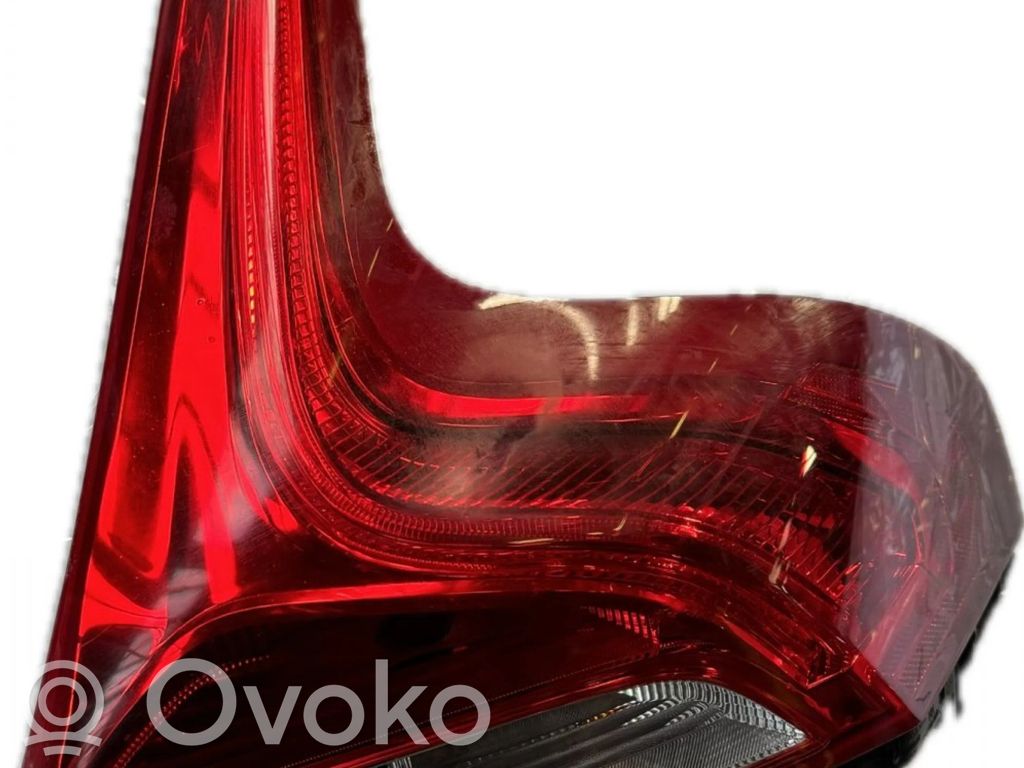 Rear/tail lights   31395845