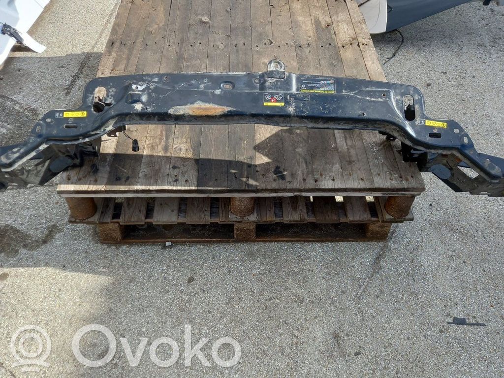 Volvo XC90 Radiatoru panelis 