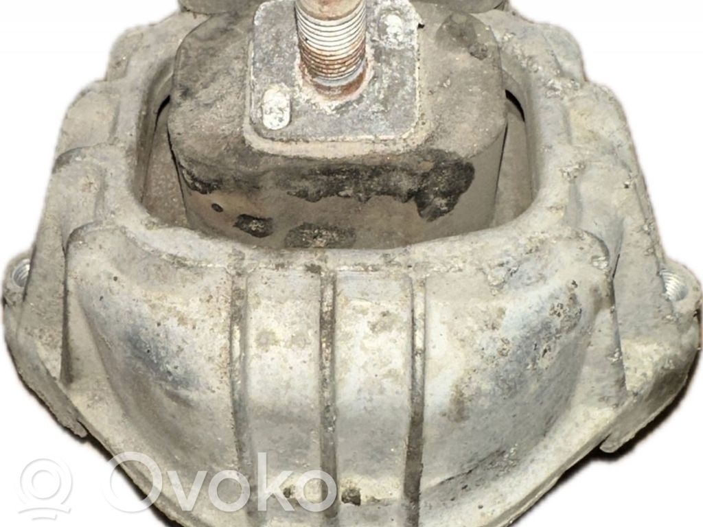 BMW 3 E90 E91 Engine mount bracket 