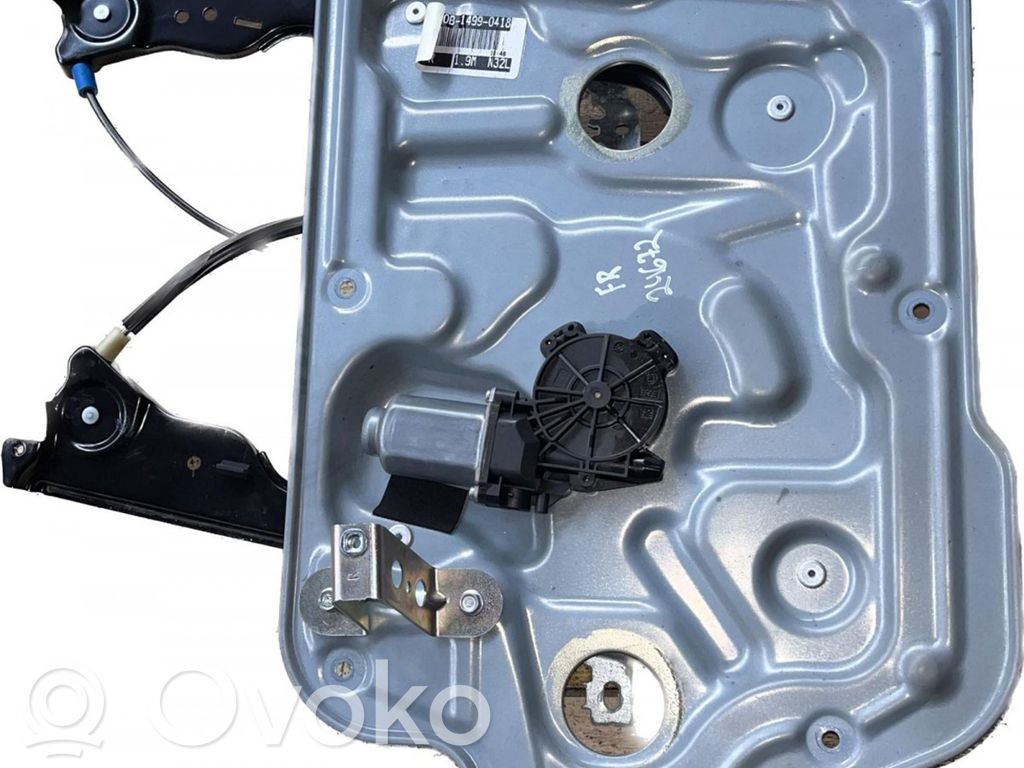 Nissan Qashqai Elektryczny podnośnik szyby drzwi 