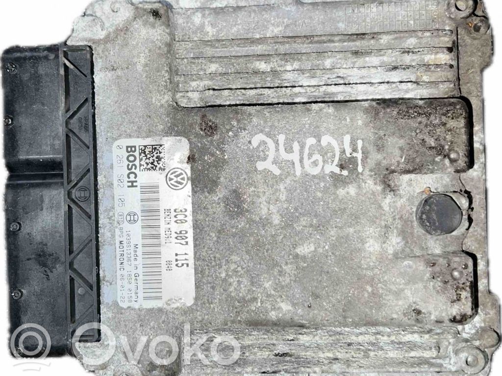 Volkswagen PASSAT B6 Engine control unit/module 
