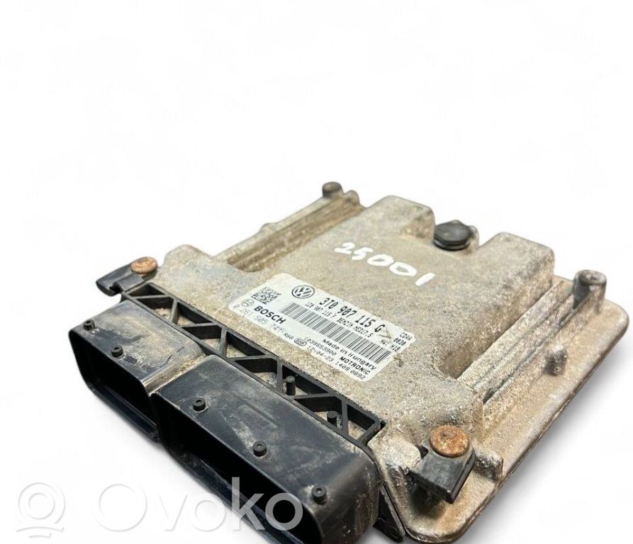 Skoda Superb B6 (3T) Engine control unit/module 