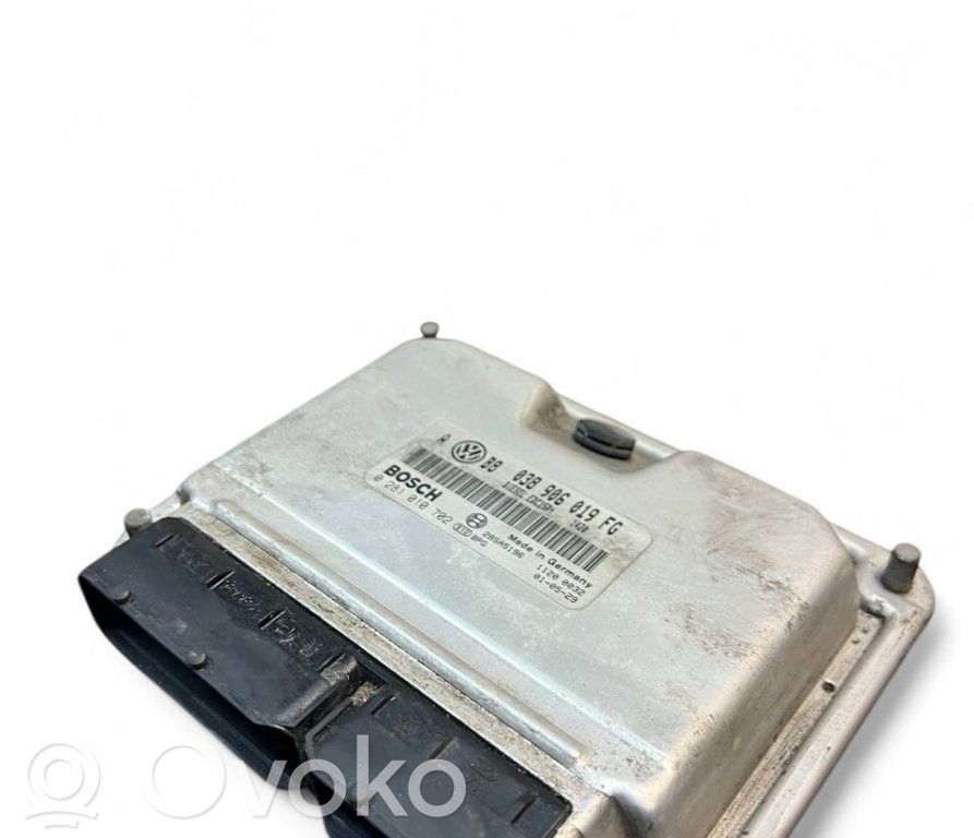Volkswagen Golf IV Unitate/modul de control motor 