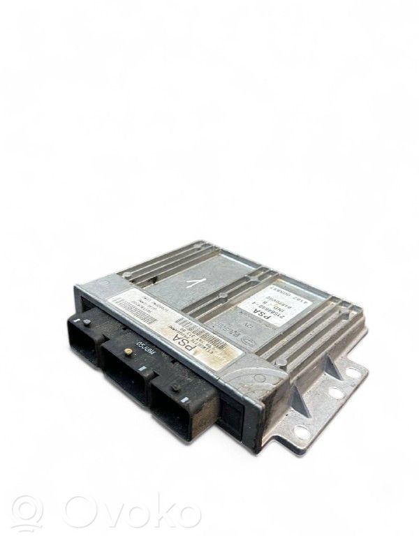 Peugeot 407 Engine control unit/module 
