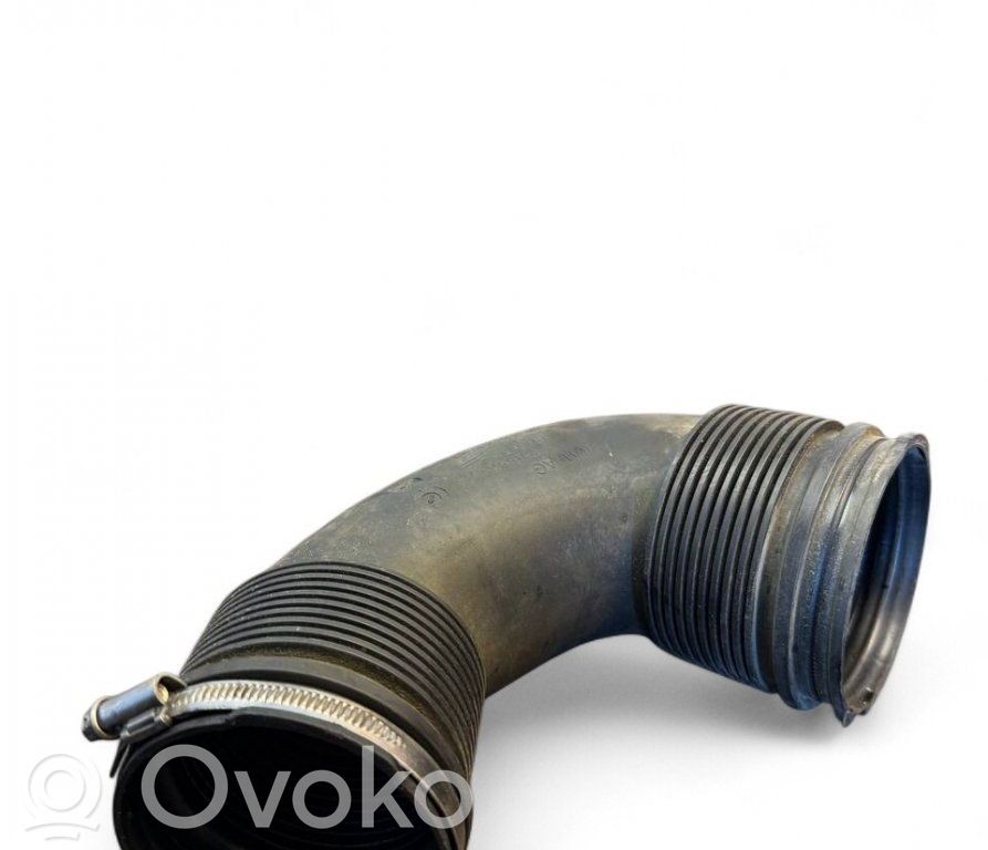Air intake hose/pipe   059129616B,059129616B