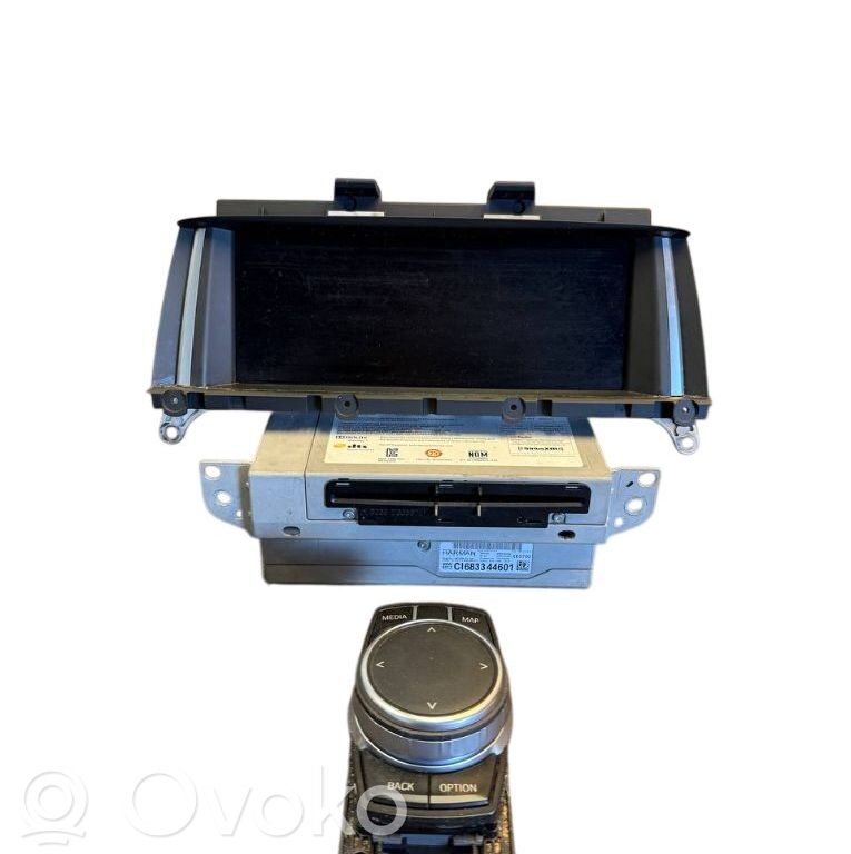 BMW X3 F25 Panel / Radioodtwarzacz CD/DVD/GPS 