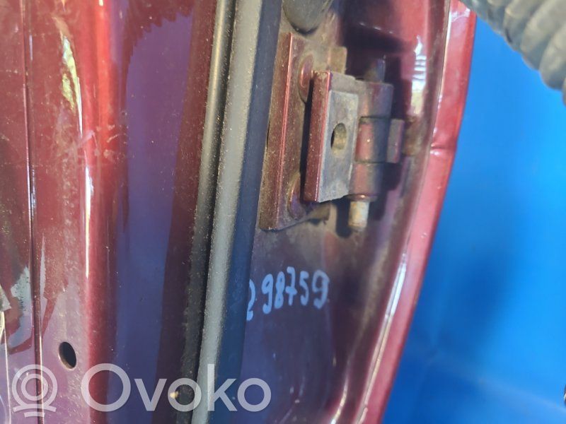 Volvo XC70 Front door lower hinge 