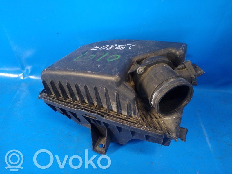 Volvo XC70 Air filter box 