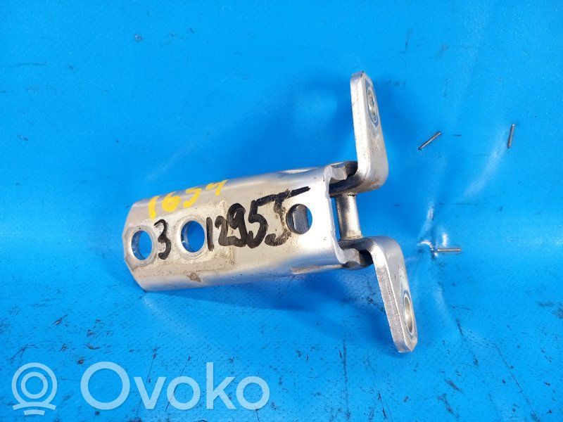 Mitsubishi Outlander Front door hinge set 