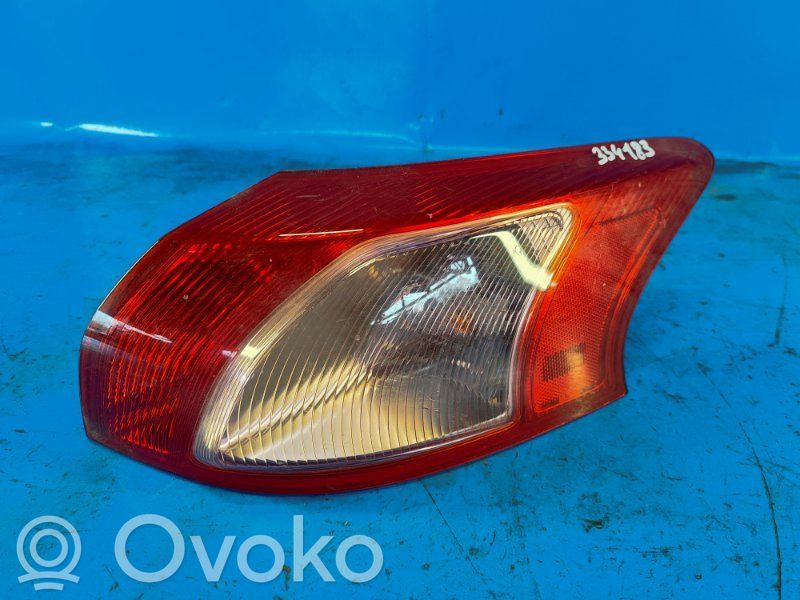 Mitsubishi Lancer VIII Wewnętrzna lampka bagażnika 
