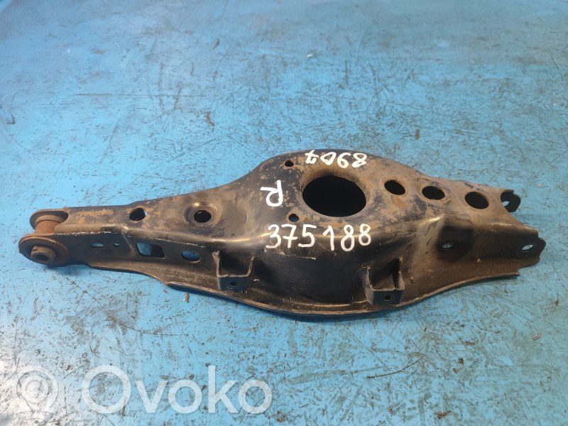 Lexus HS Querlenker hinten 