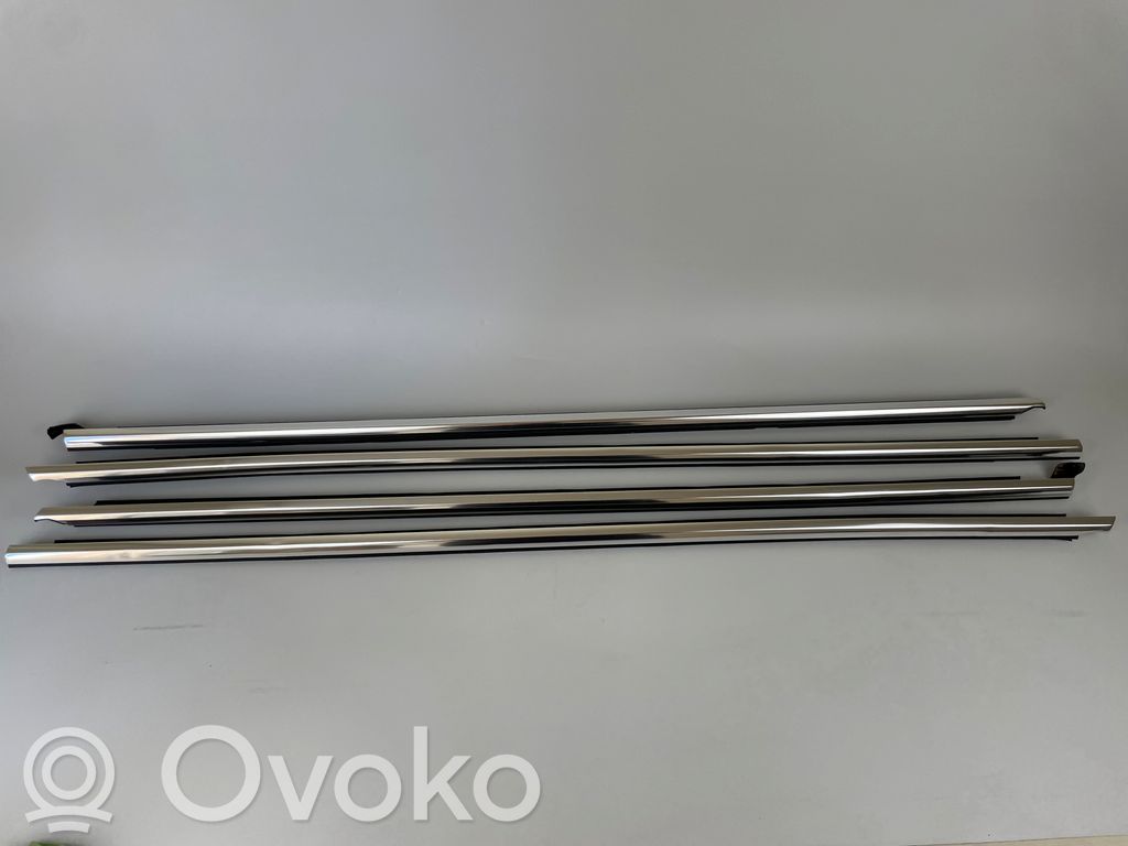 Volkswagen PASSAT B8 Listwa / Uszczelka szyby drzwi przednich 