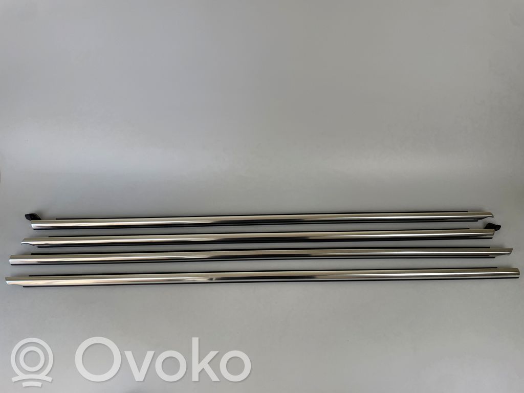 Volkswagen PASSAT B8 Listwa / Uszczelka szyby drzwi przednich 