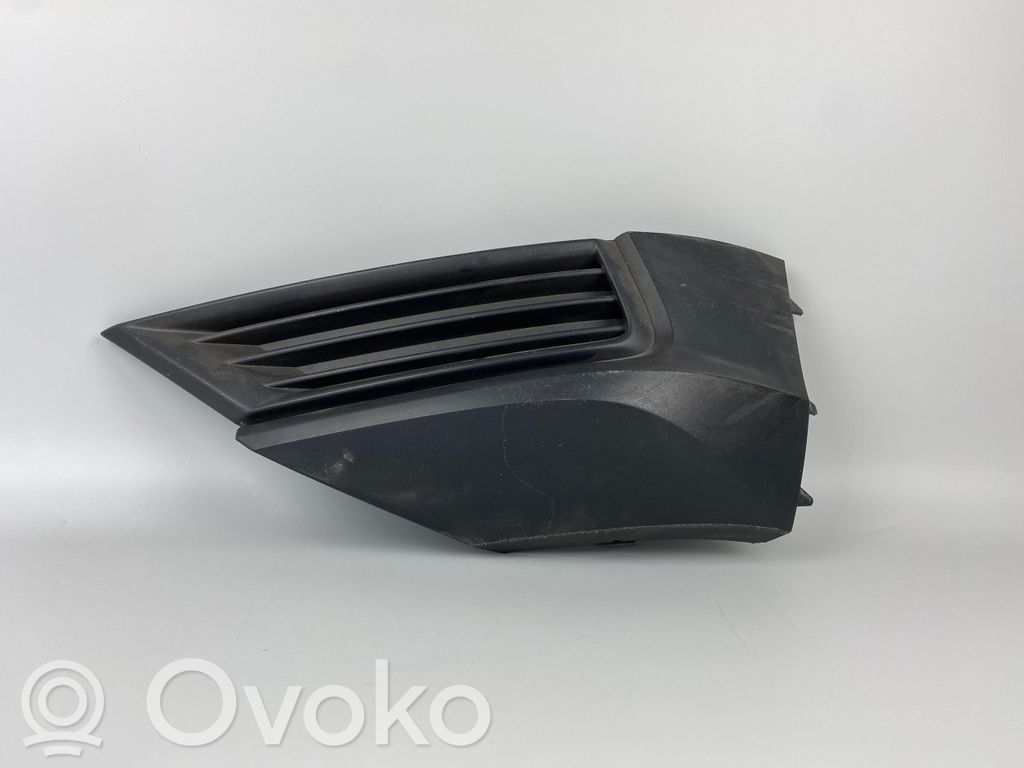 Volkswagen Tiguan Moldura/rejilla de la luz antiniebla delantera 