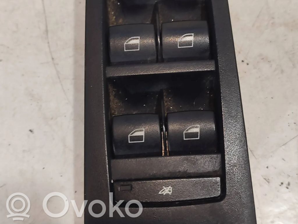 Przyciski szyb   9217335,10W23K604